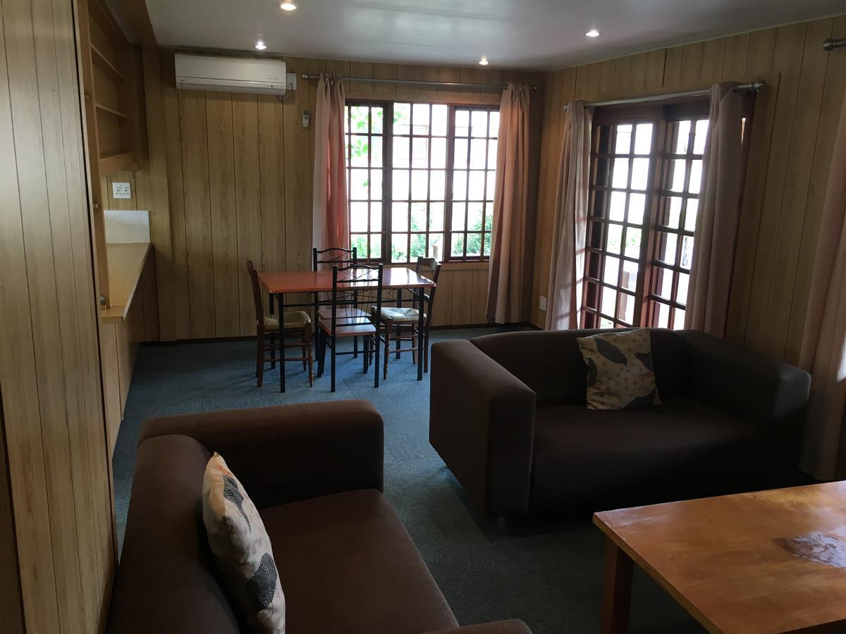 Dragon Peaks Mountain Resort Champagne Valley Bagian luar foto
